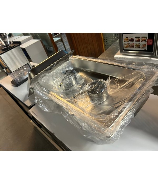 Chafing Dish set stainless steel with black handles - Image 4