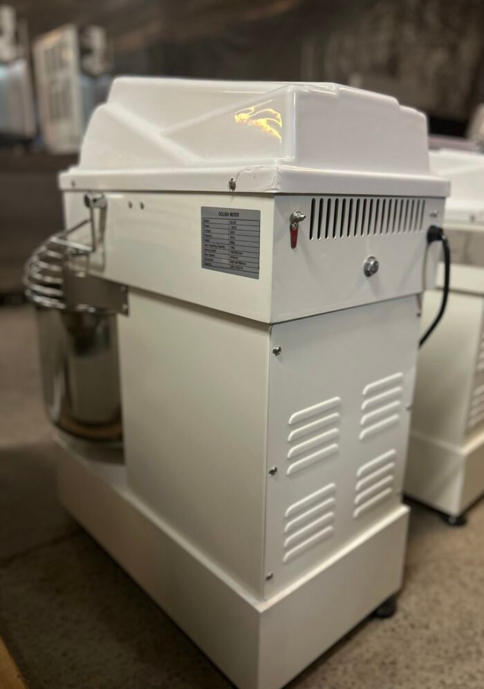 30 Litre Dough Mixer - Image 4