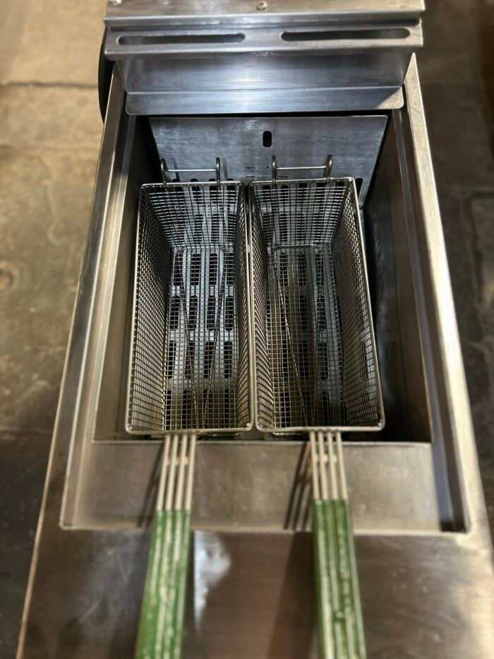 Double Tank Slim Fryer – 3 Phase - Image 5